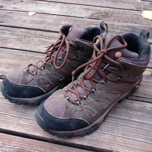 Merrell Men 10.5 Moab Mid Gore-Tex Dark Earth Hiking Trail Boots J87701 Get out main image 6